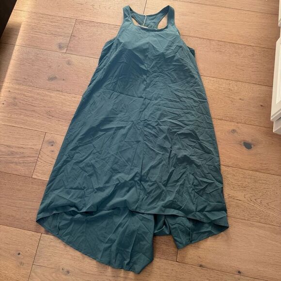 $55 Halara Backless Racerback Side Pocket High Low Flowy Midi Quick Dry Casual D - Picture 4 of 7